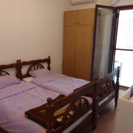 Guesthouse Djurisic 헤르섹 외부 사진
